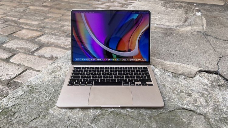 MacBook Air (M2, 2022) review: all-new, all great